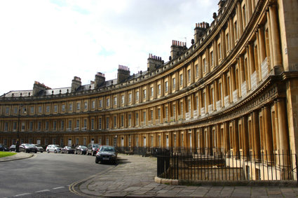 Row Of Houses In A Curve In Bath
