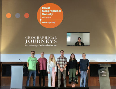 Microlecture speakers on stage